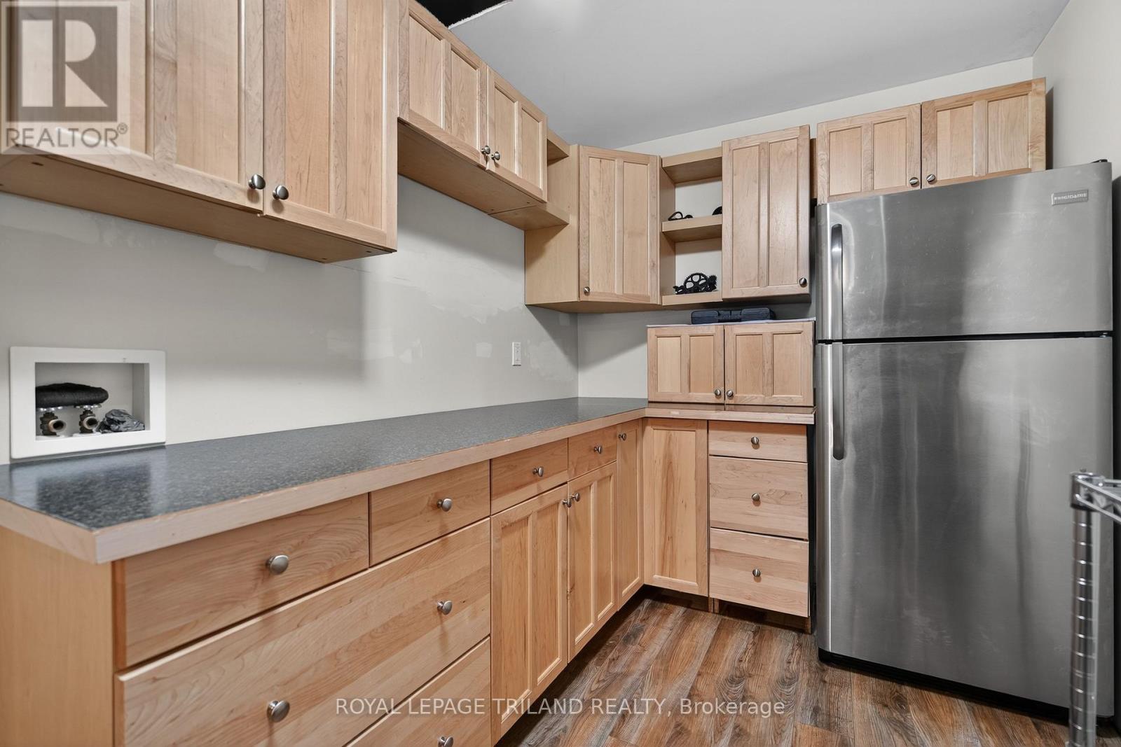 24 Earlscourt Terrace, Middlesex Centre (Kilworth), Ontario  N0L 1R0 - Photo 31 - X12963116