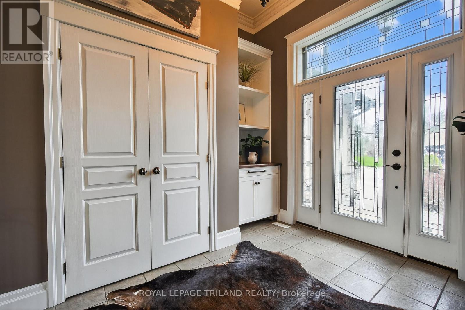 24 Earlscourt Terrace, Middlesex Centre (Kilworth), Ontario  N0L 1R0 - Photo 4 - X12963116