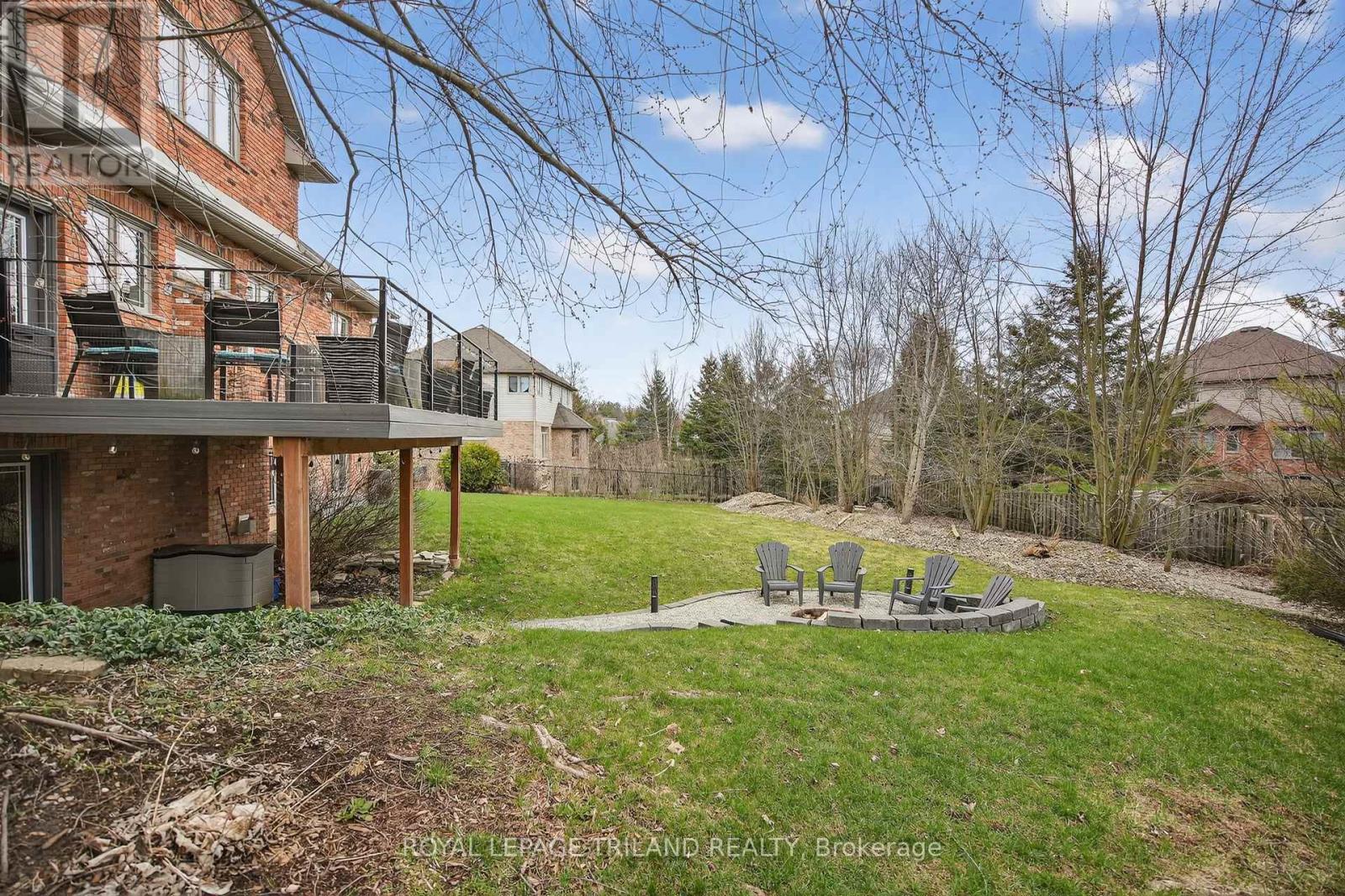 24 Earlscourt Terrace, Middlesex Centre (Kilworth), Ontario  N0L 1R0 - Photo 42 - X12963116