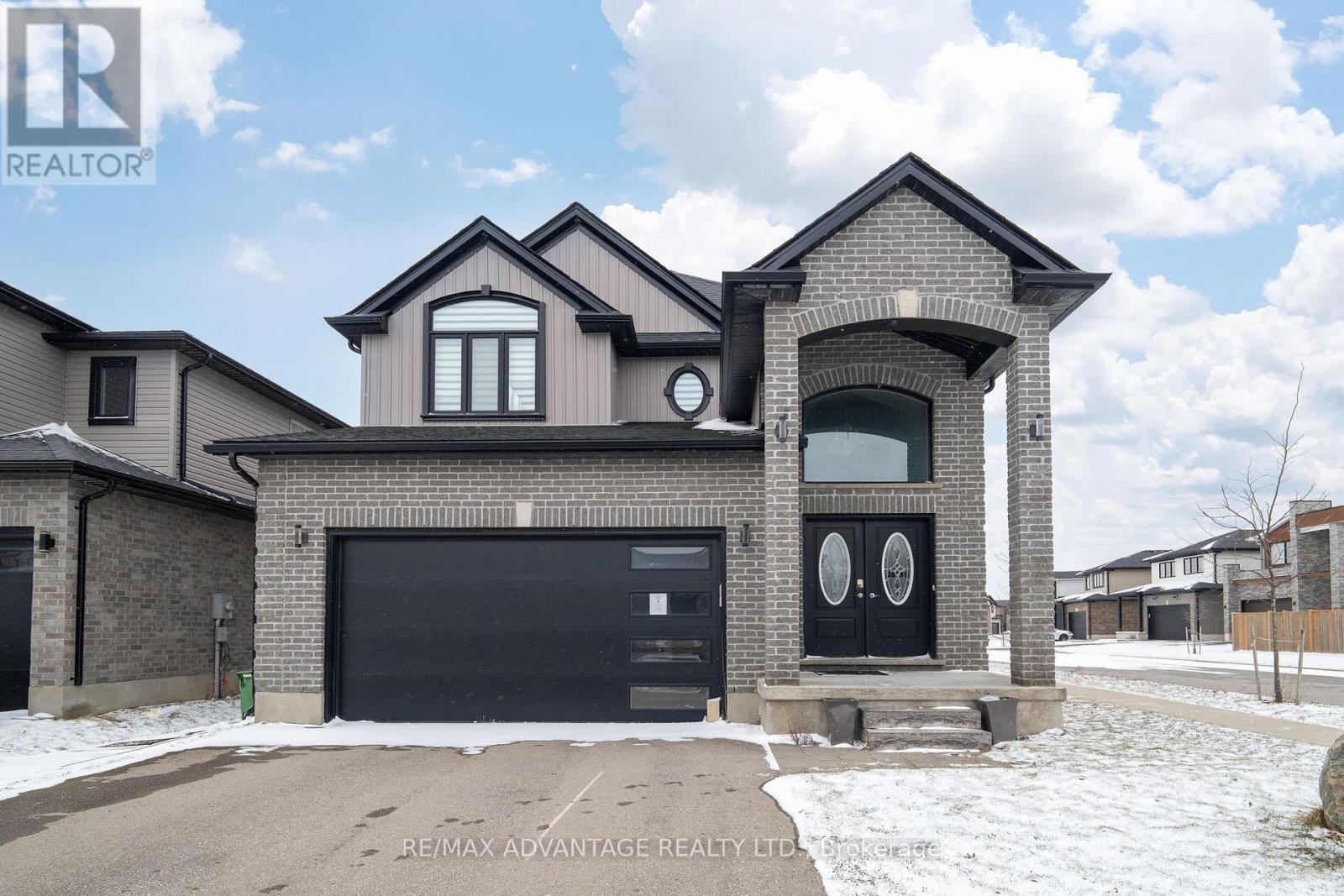 $975,0003091 Tokala Trail, London North, Ontario