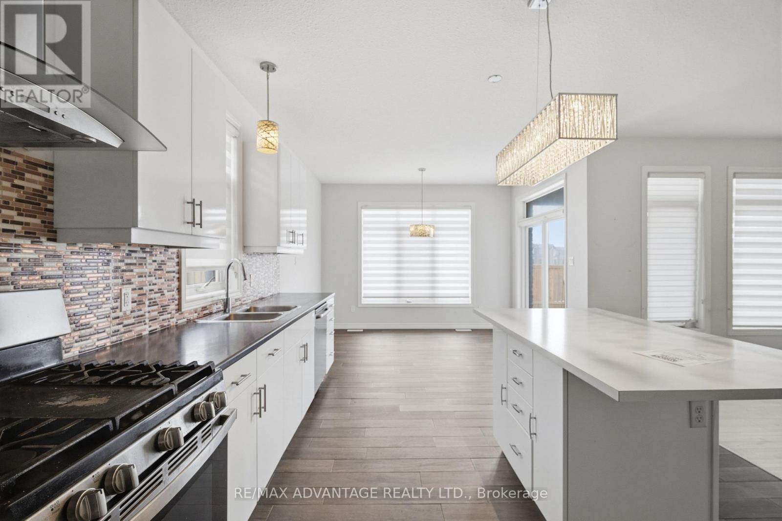 3091 Tokala Trail, London North, Ontario  N6G 0S7 - Photo 11 - X12963122