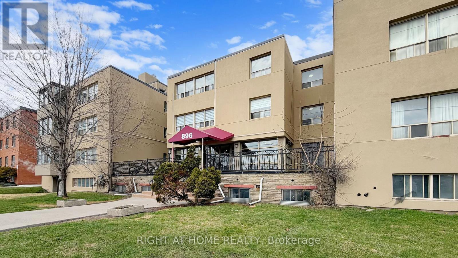314 - 896 Eglinton Avenue E, Toronto (Leaside), Ontario  M4G 2L2 - Photo 11 - C12962914