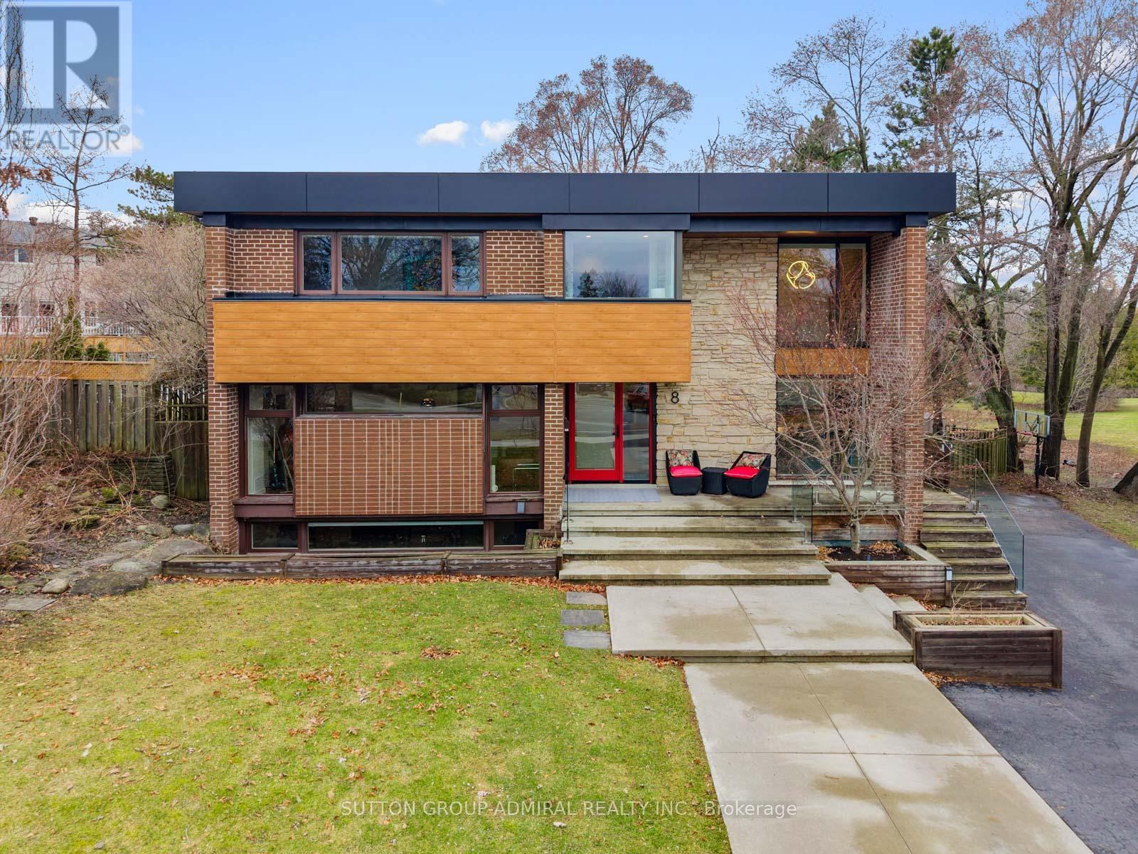 8 Foxdale Court, Toronto (Bayview Woods-Steeles), Ontario  M2K 2P2 - Photo 1 - C12962974