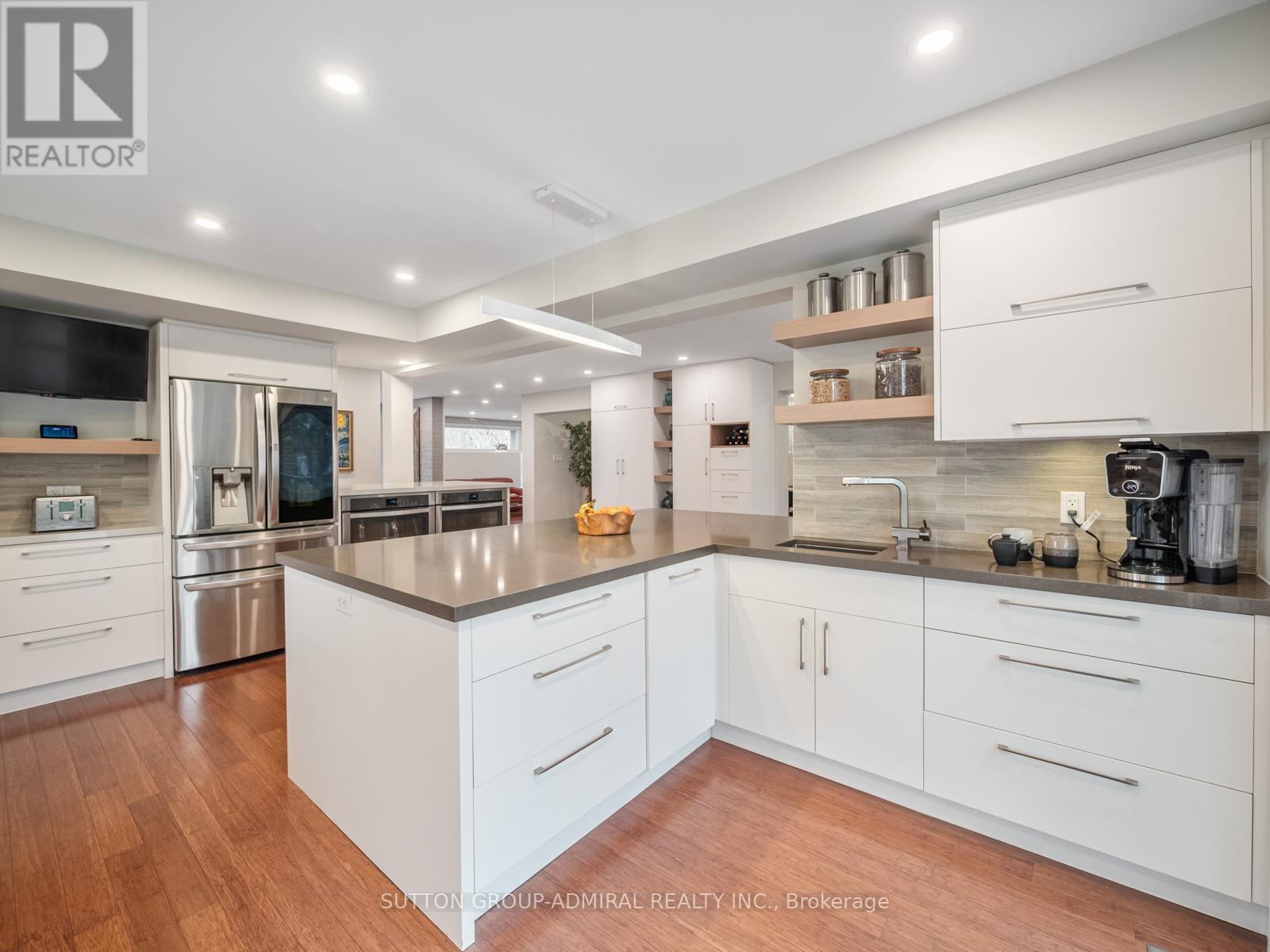 8 Foxdale Court, Toronto (Bayview Woods-Steeles), Ontario  M2K 2P2 - Photo 16 - C12962974