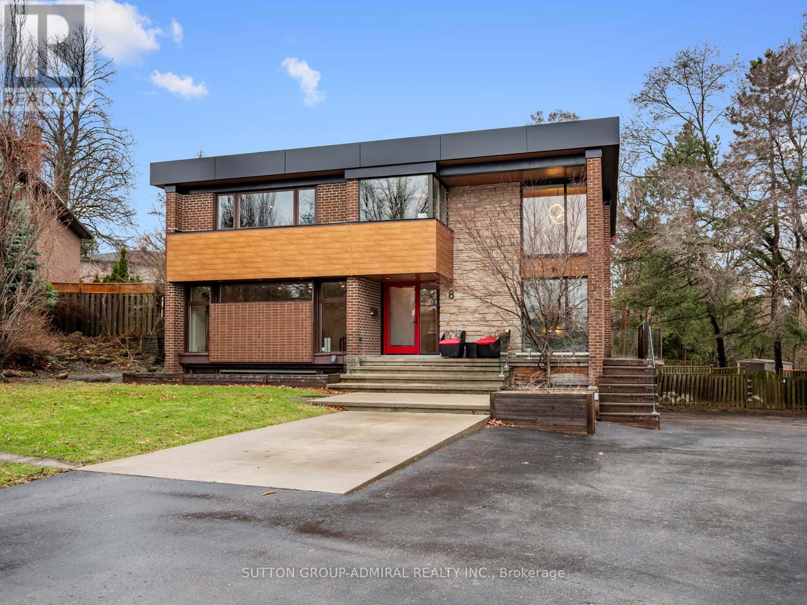 8 Foxdale Court, Toronto (Bayview Woods-Steeles), Ontario  M2K 2P2 - Photo 2 - C12962974