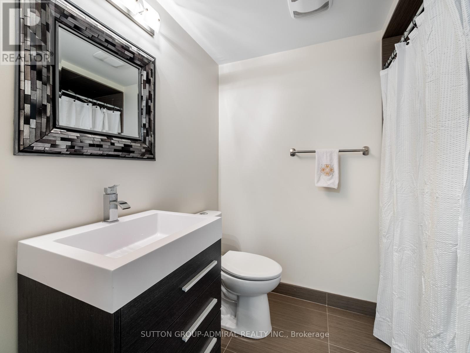 8 Foxdale Court, Toronto (Bayview Woods-Steeles), Ontario  M2K 2P2 - Photo 42 - C12962974