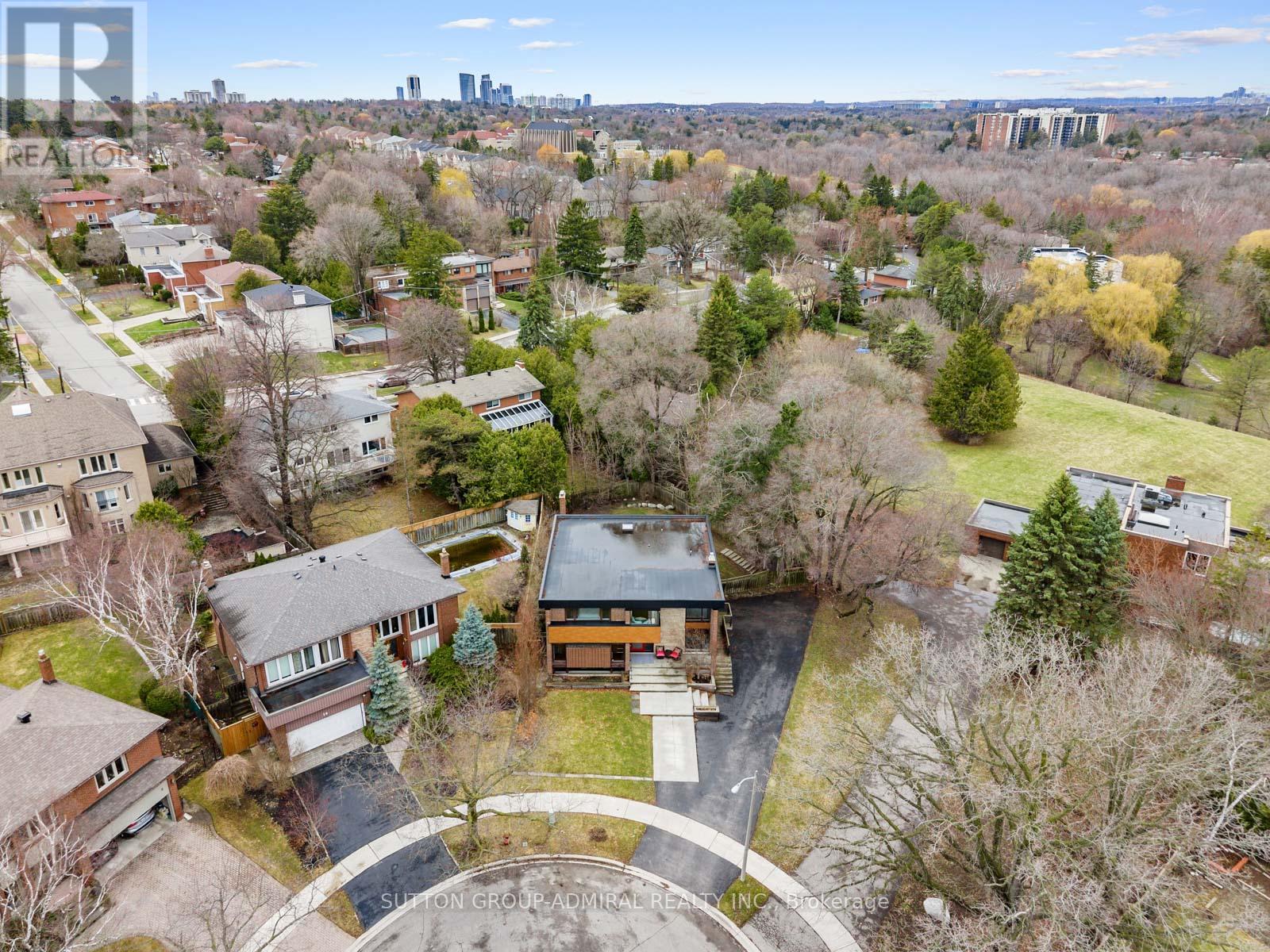 8 Foxdale Court, Toronto (Bayview Woods-Steeles), Ontario  M2K 2P2 - Photo 47 - C12962974