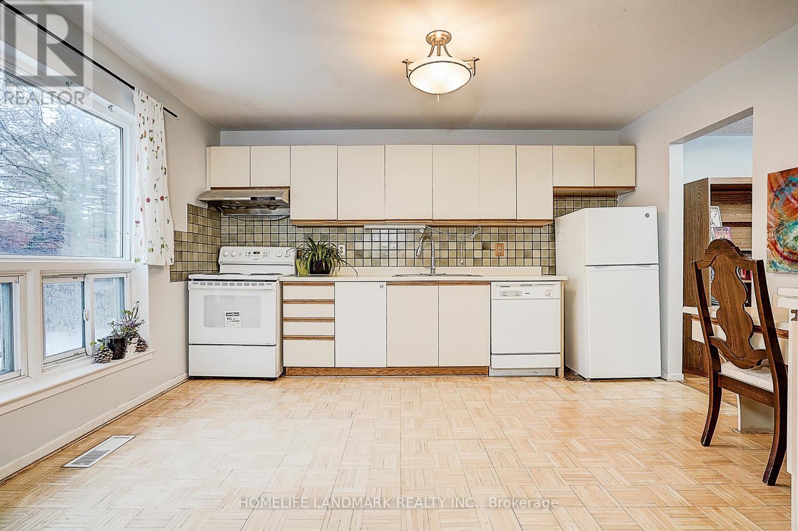 1 Nebula Star Way, Toronto (Henry Farm), Ontario  M2J 1M7 - Photo 14 - C12962984