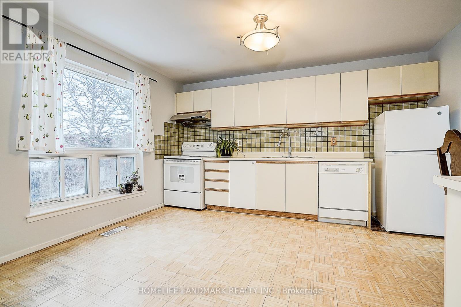 1 Nebula Star Way, Toronto (Henry Farm), Ontario  M2J 1M7 - Photo 18 - C12962984
