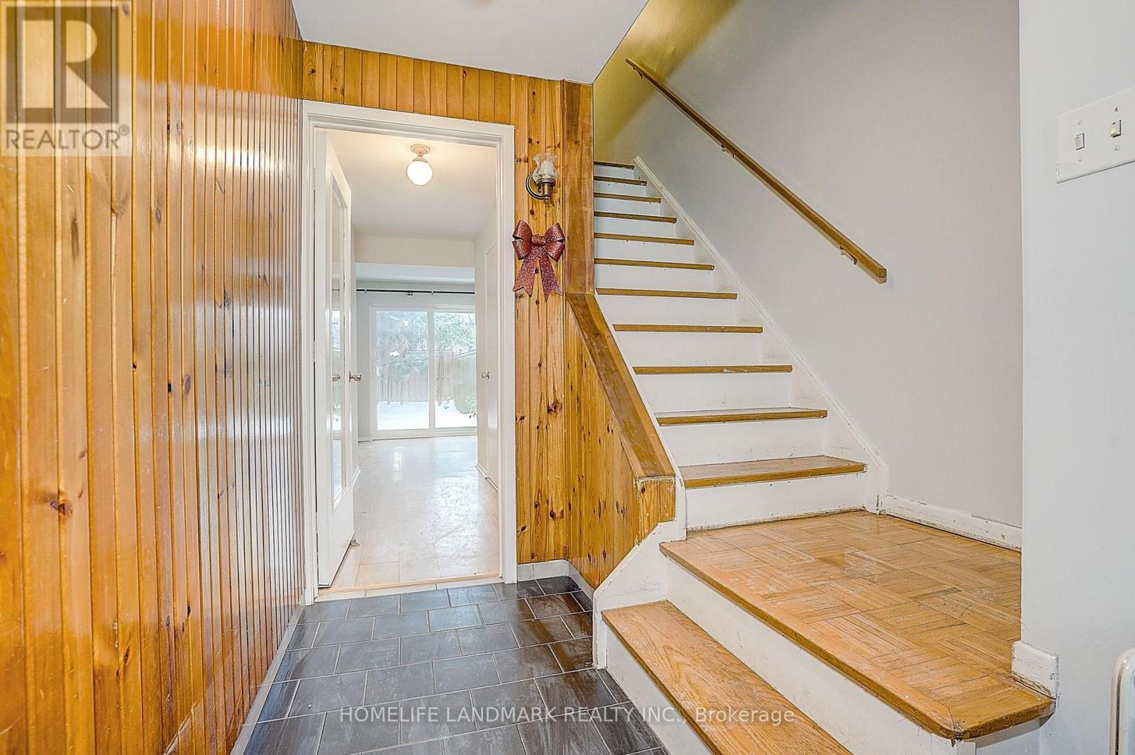 1 Nebula Star Way, Toronto (Henry Farm), Ontario  M2J 1M7 - Photo 4 - C12962984