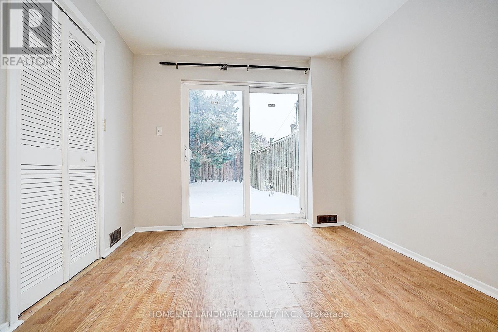 1 Nebula Star Way, Toronto (Henry Farm), Ontario  M2J 1M7 - Photo 5 - C12962984