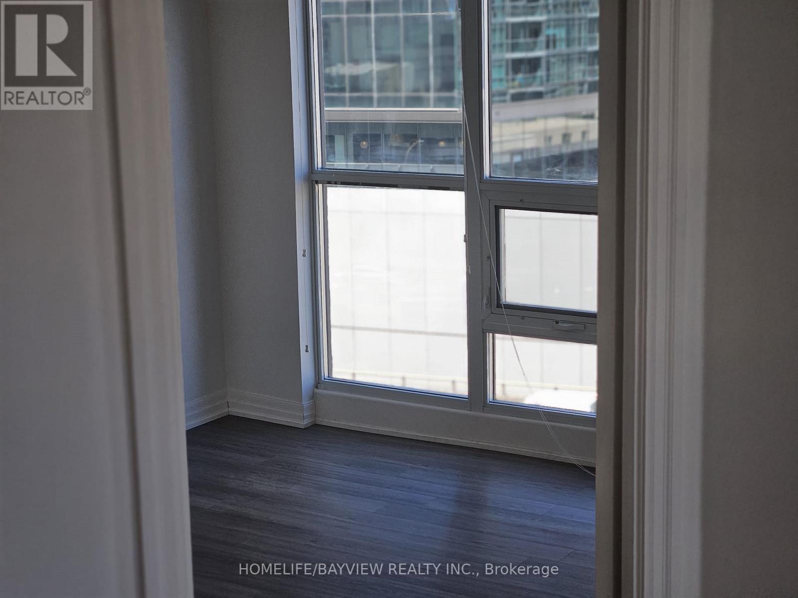 1005 - 16 Yonge Street, Toronto (Waterfront Communities), Ontario  M5E 1R4 - Photo 4 - C12962990