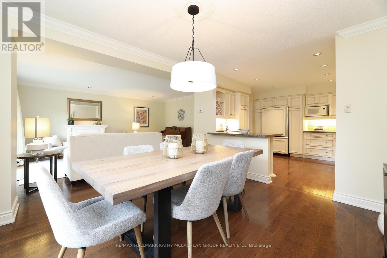 38 Crimson Millway, Toronto, Ontario  M2L 1T6 - Photo 10 - C12963100