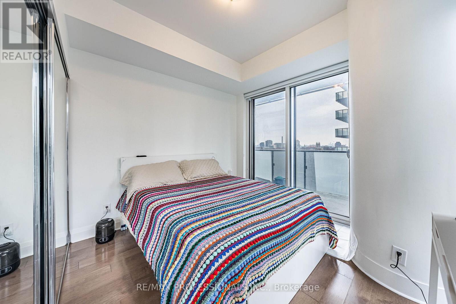 708 - 1080 Bay Street, Toronto (Bay Street Corridor), Ontario  M5S 0A3 - Photo 6 - C12963134