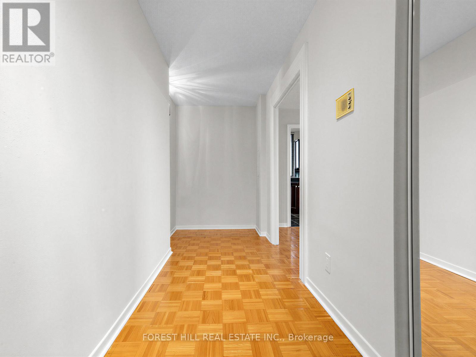 905 - 100 Canyon Avenue, Toronto, Ontario  M3H 5T9 - Photo 2 - C12963150