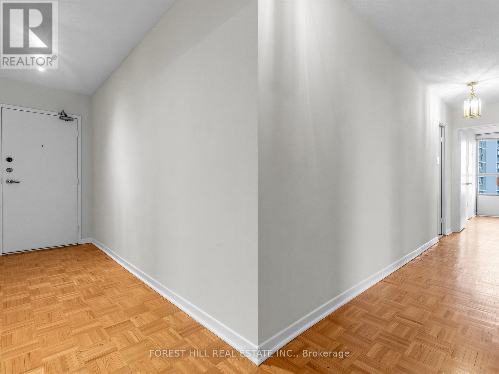 905 - 100 Canyon Avenue, Toronto, Ontario  M3H 5T9 - Photo 4 - C12963150