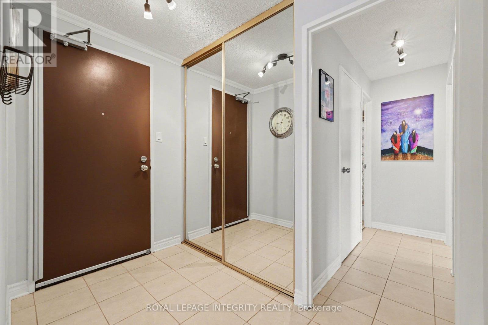 906 - 1081 Ambleside Drive, Ottawa, Ontario  K2B 8C8 - Photo 9 - X12962982