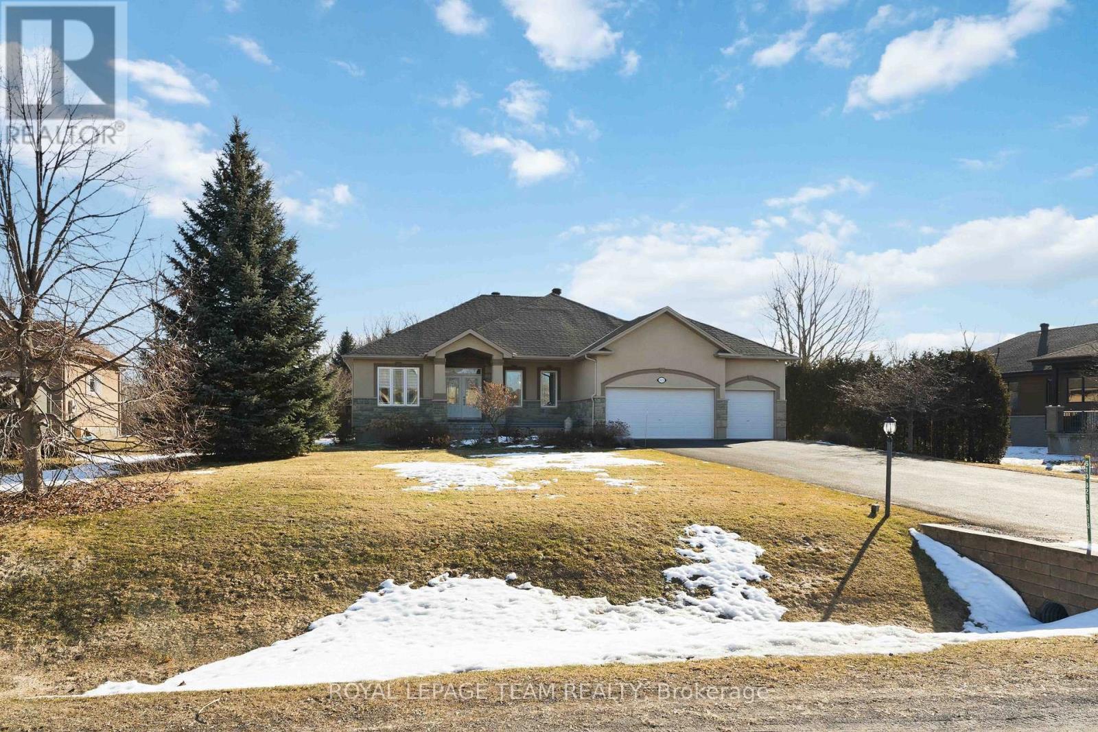 6868 Sparkling Lake Way, Ottawa, Ontario  K4P 1R7 - Photo 2 - X12963032