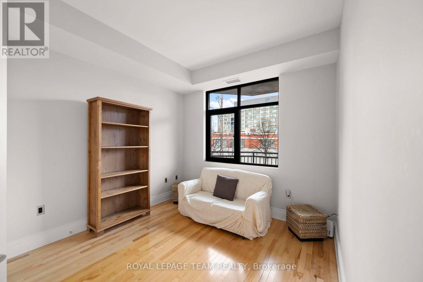 202 - 260 Besserer Street, Ottawa, Ontario  K1N 1J3 - Photo 13 - X12963080