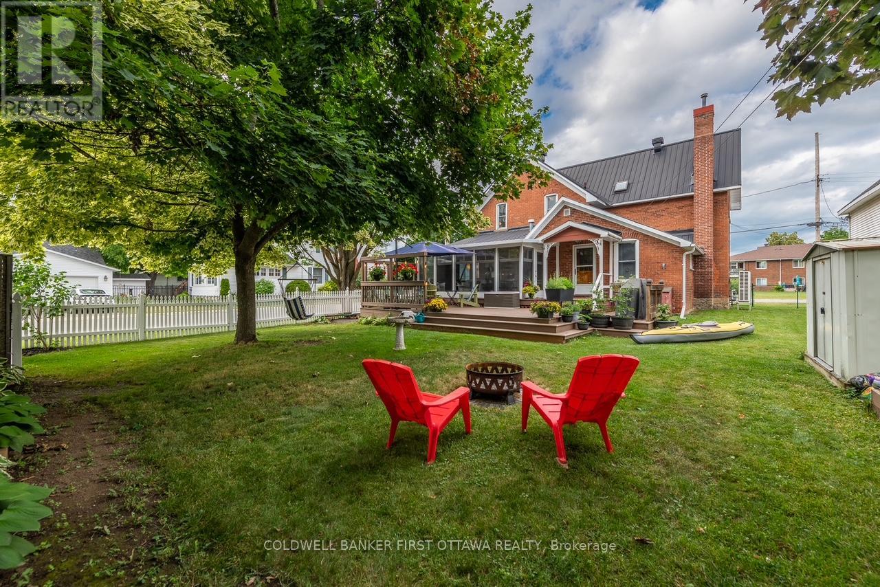 256 A&b Flora Street, Carleton Place, Ontario  K7C 3M4 - Photo 3 - X12963082