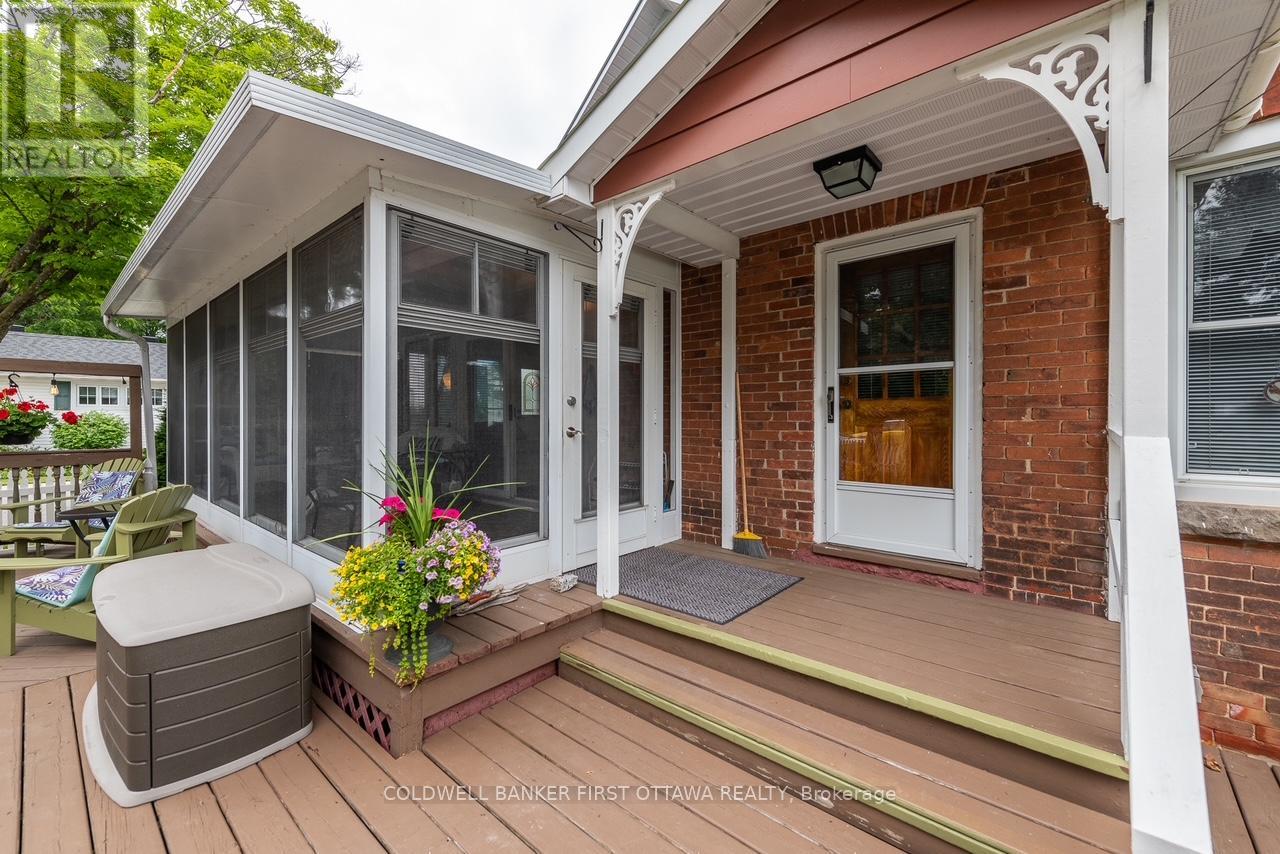 256 A&b Flora Street, Carleton Place, Ontario  K7C 3M4 - Photo 38 - X12963082