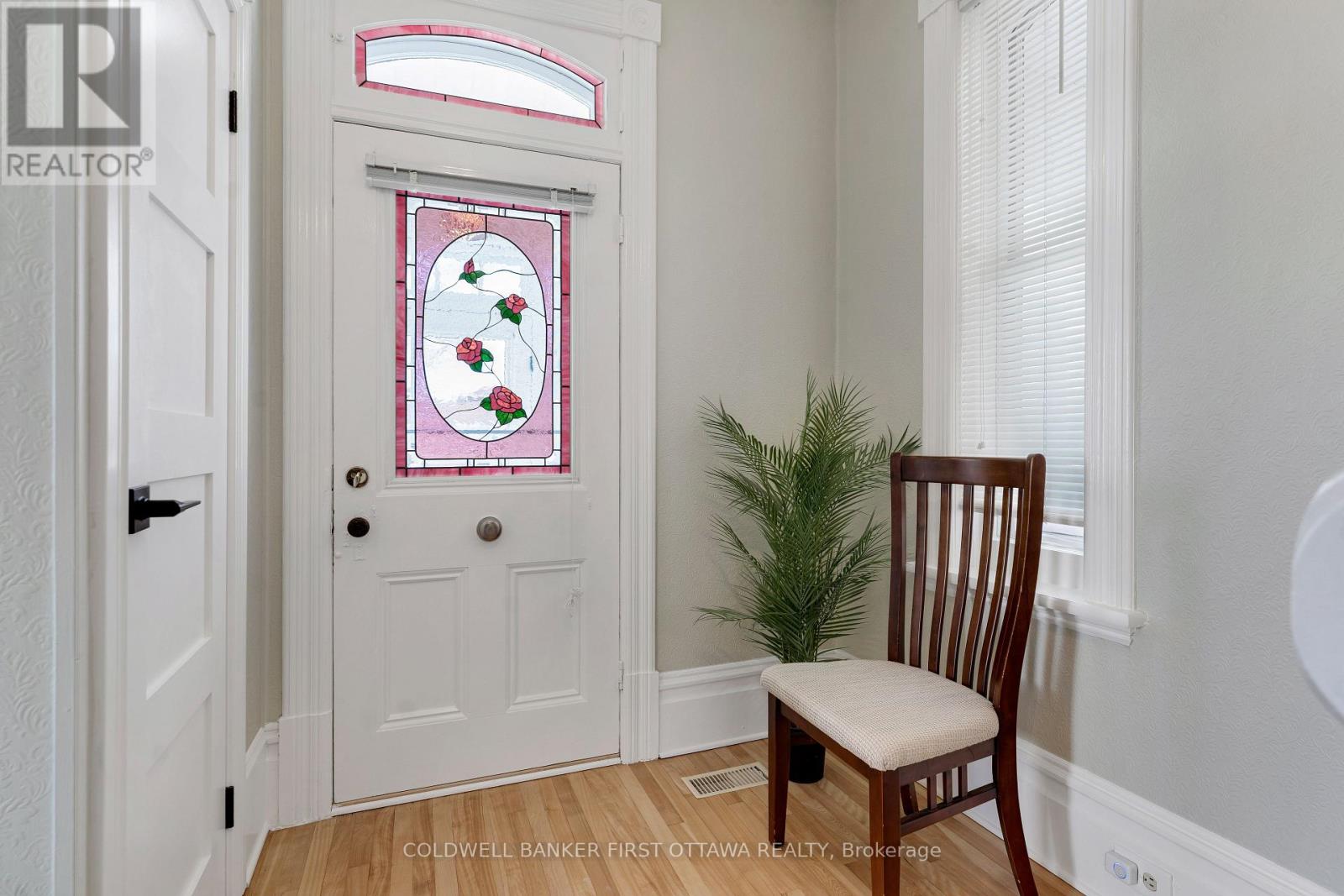 256 A&b Flora Street, Carleton Place, Ontario  K7C 3M4 - Photo 6 - X12963082