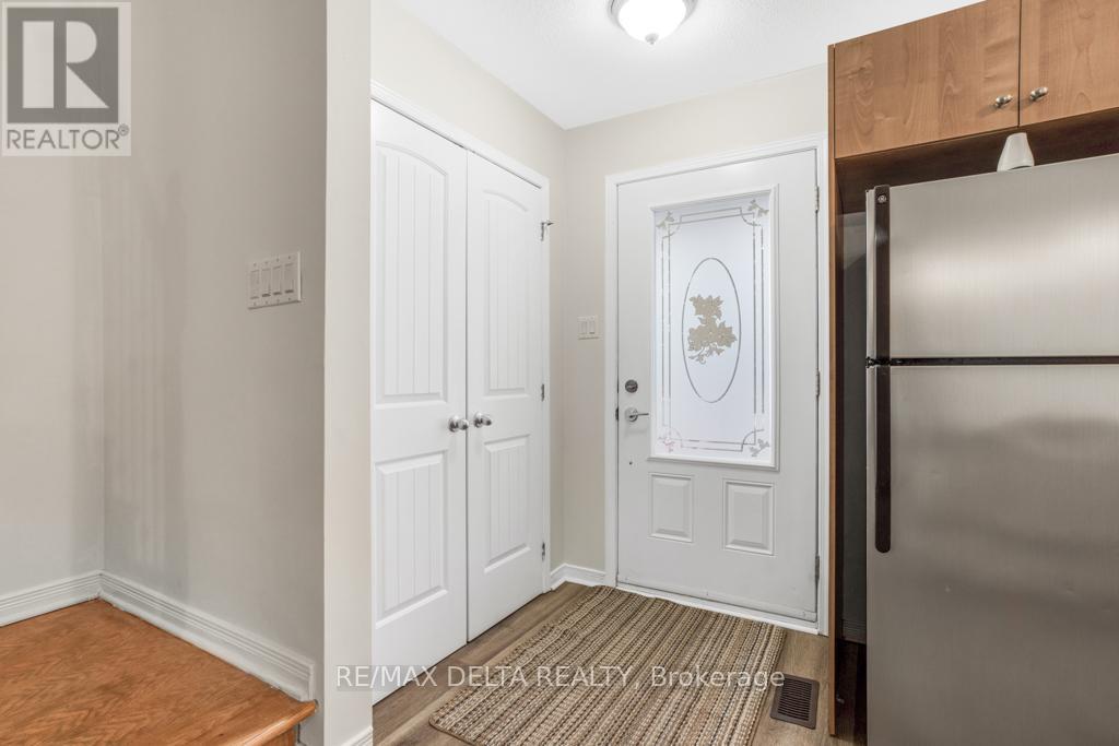 788 Lawrence Street, Clarence-Rockland, Ontario  K4K 1C5 - Photo 5 - X12963112