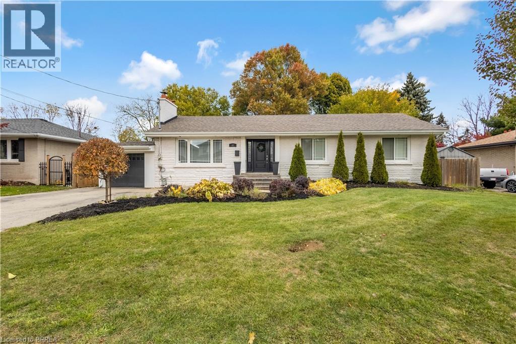 43 MILLER Drive, Ancaster, Ontario