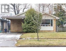 11 GARRICK ROAD, Toronto, Ontario