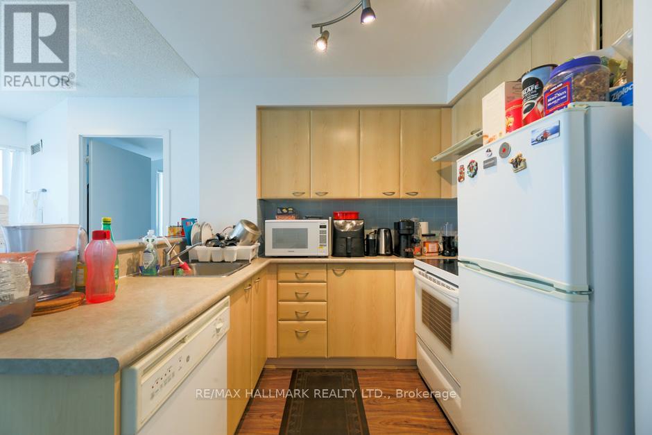 911 - 36 Lee Centre Drive, Toronto, Ontario  M1H 3K2 - Photo 2 - E12963030