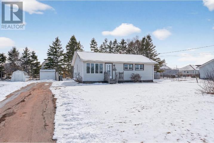 231 All Weather Highway, Summerside, Prince Edward Island  C1N 4V3 - Photo 4 - 202606413