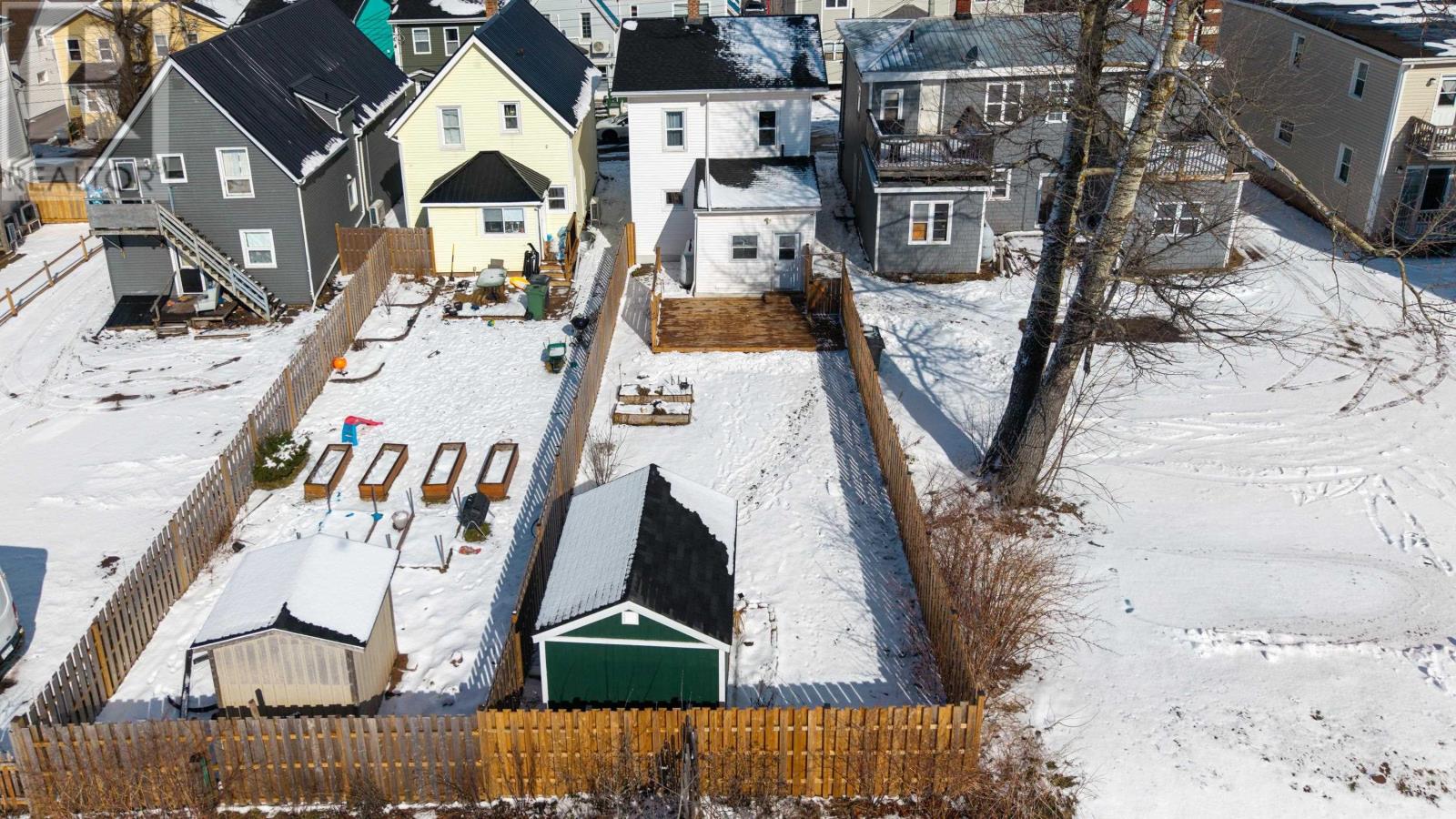 70 Bayfield Street, Charlottetown, Prince Edward Island  C1A 2G6 - Photo 3 - 202606417