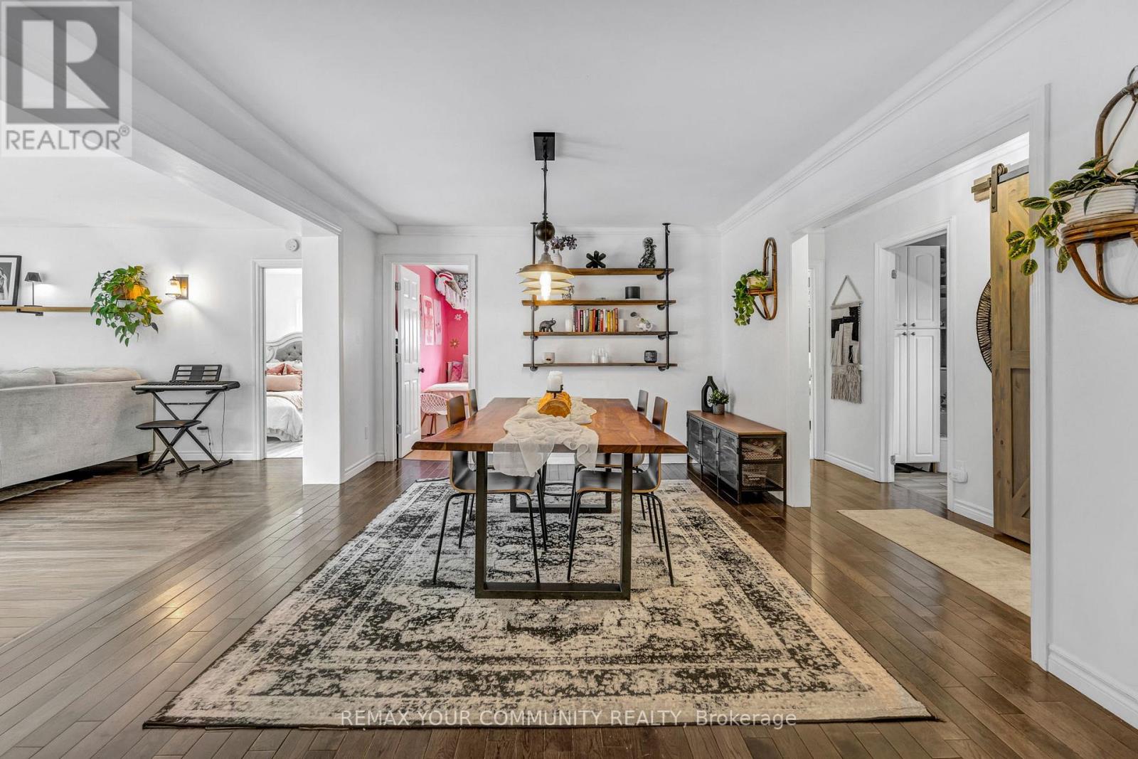 69 Sandra Drive, Georgina, Ontario  L0E 1R0 - Photo 12 - N12962920