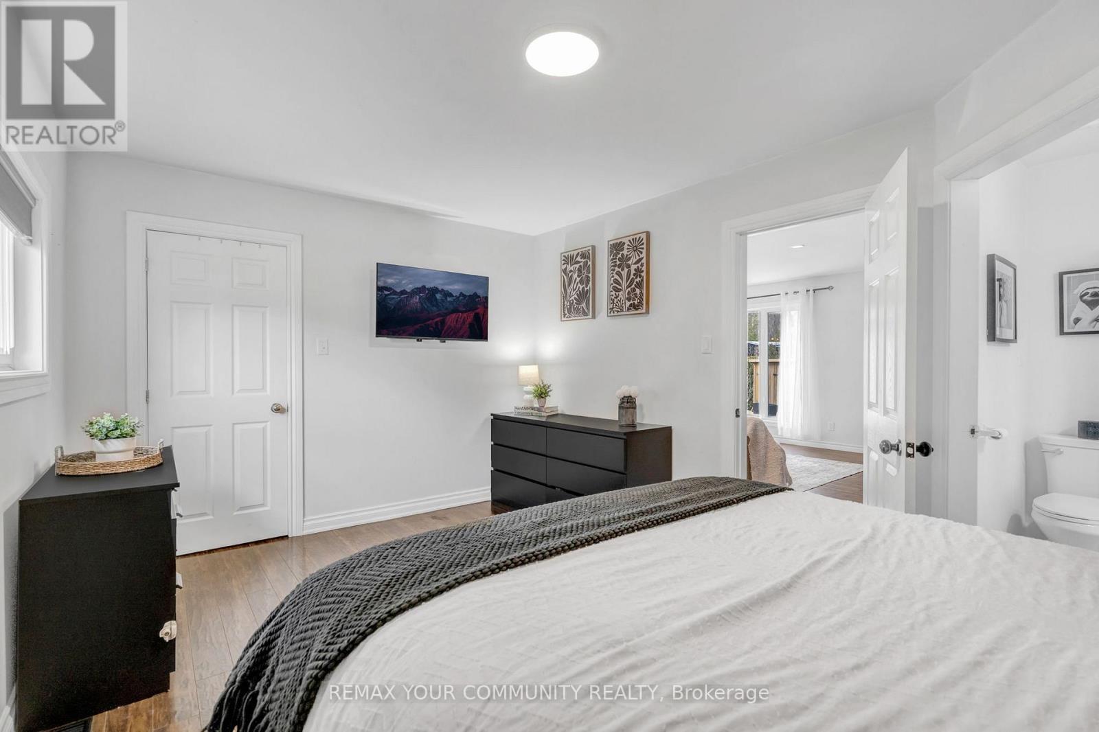 69 Sandra Drive, Georgina, Ontario  L0E 1R0 - Photo 23 - N12962920