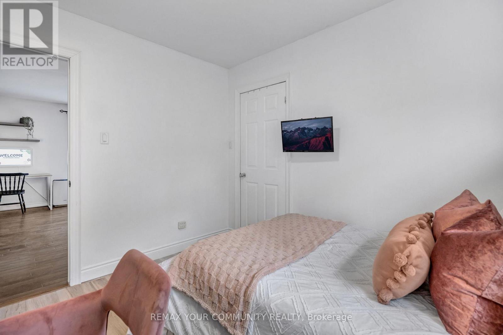 69 Sandra Drive, Georgina, Ontario  L0E 1R0 - Photo 28 - N12962920