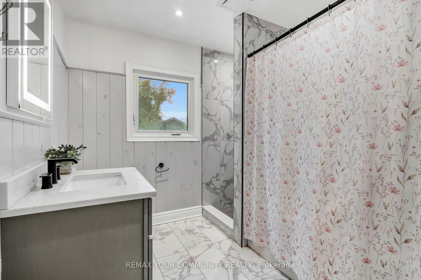 69 Sandra Drive, Georgina, Ontario  L0E 1R0 - Photo 31 - N12962920