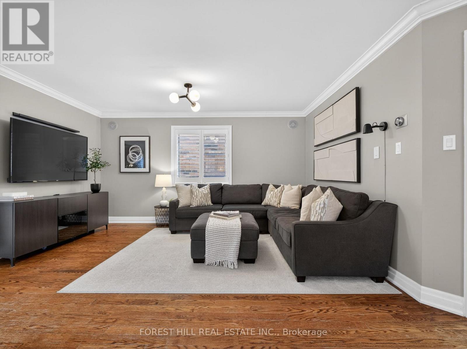 11 Bestview Crescent, Vaughan, Ontario  L6A 3S8 - Photo 10 - N12962928