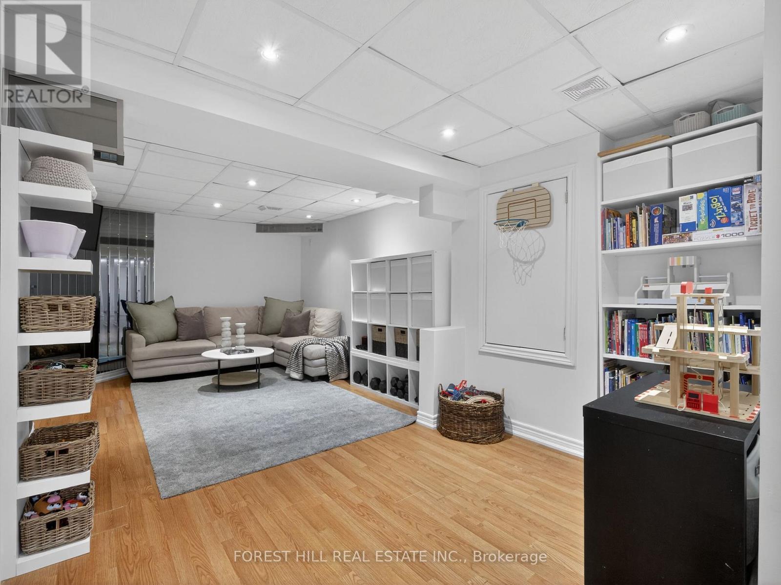 11 Bestview Crescent, Vaughan, Ontario  L6A 3S8 - Photo 34 - N12962928