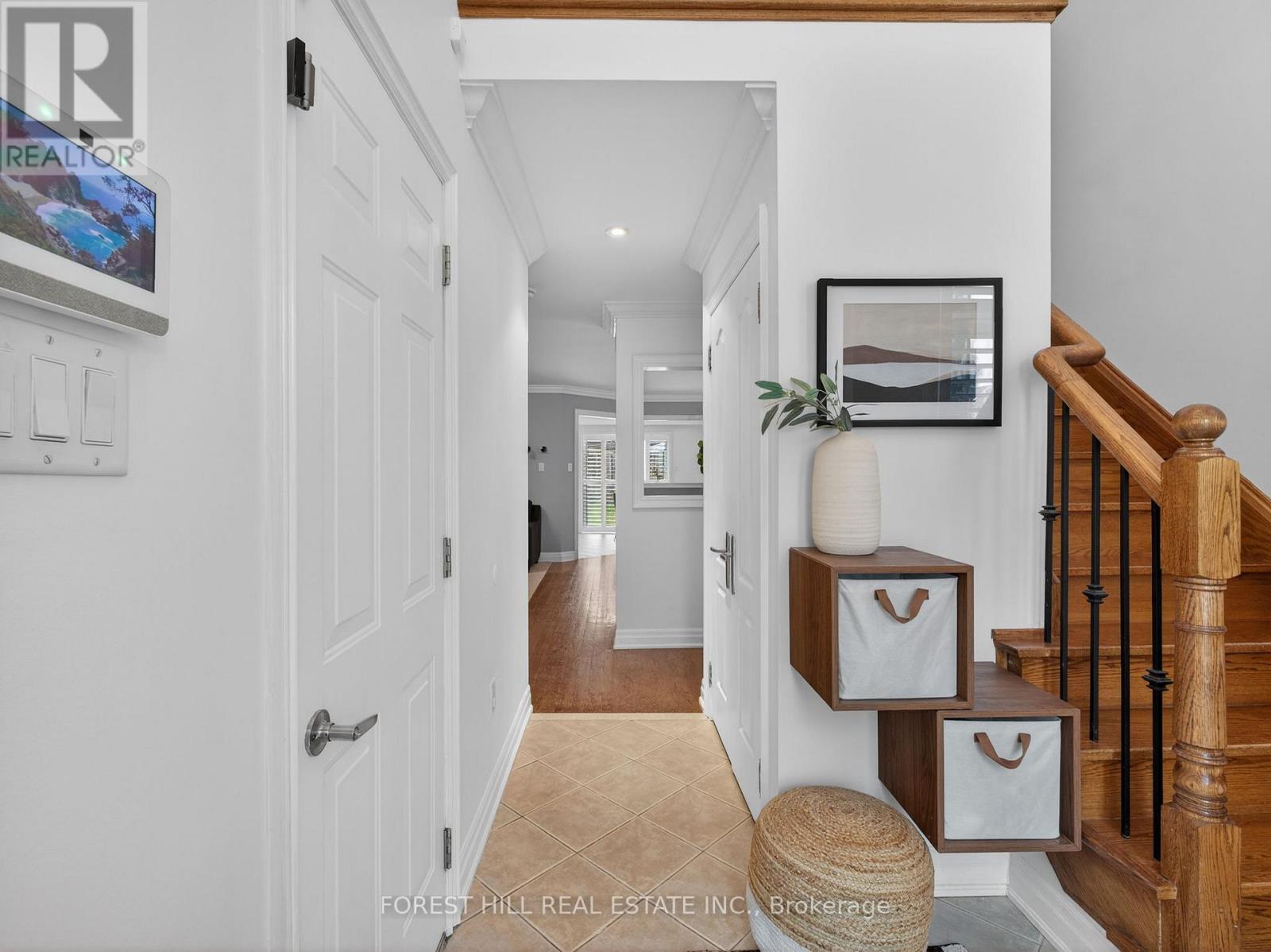 11 Bestview Crescent, Vaughan, Ontario  L6A 3S8 - Photo 4 - N12962928