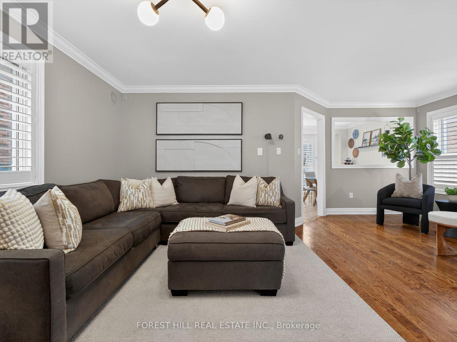 11 Bestview Crescent, Vaughan, Ontario  L6A 3S8 - Photo 6 - N12962928