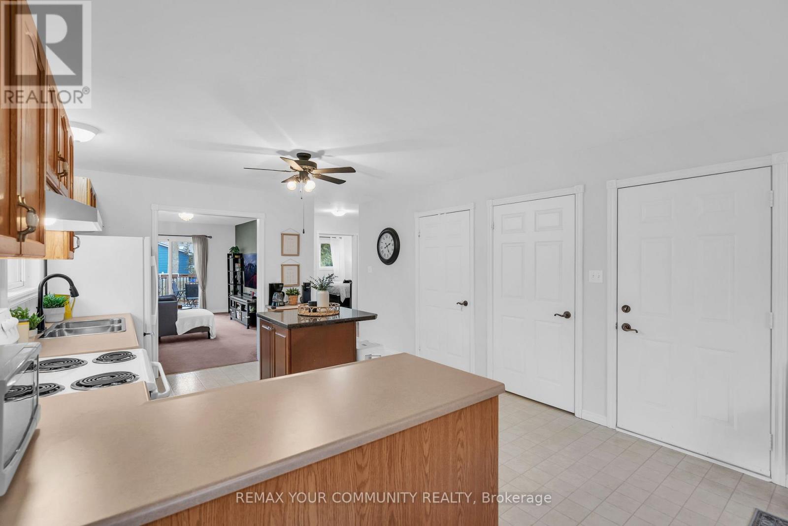 81 Fairpark Lane, Georgina, Ontario  L0E 1R0 - Photo 12 - N12962950