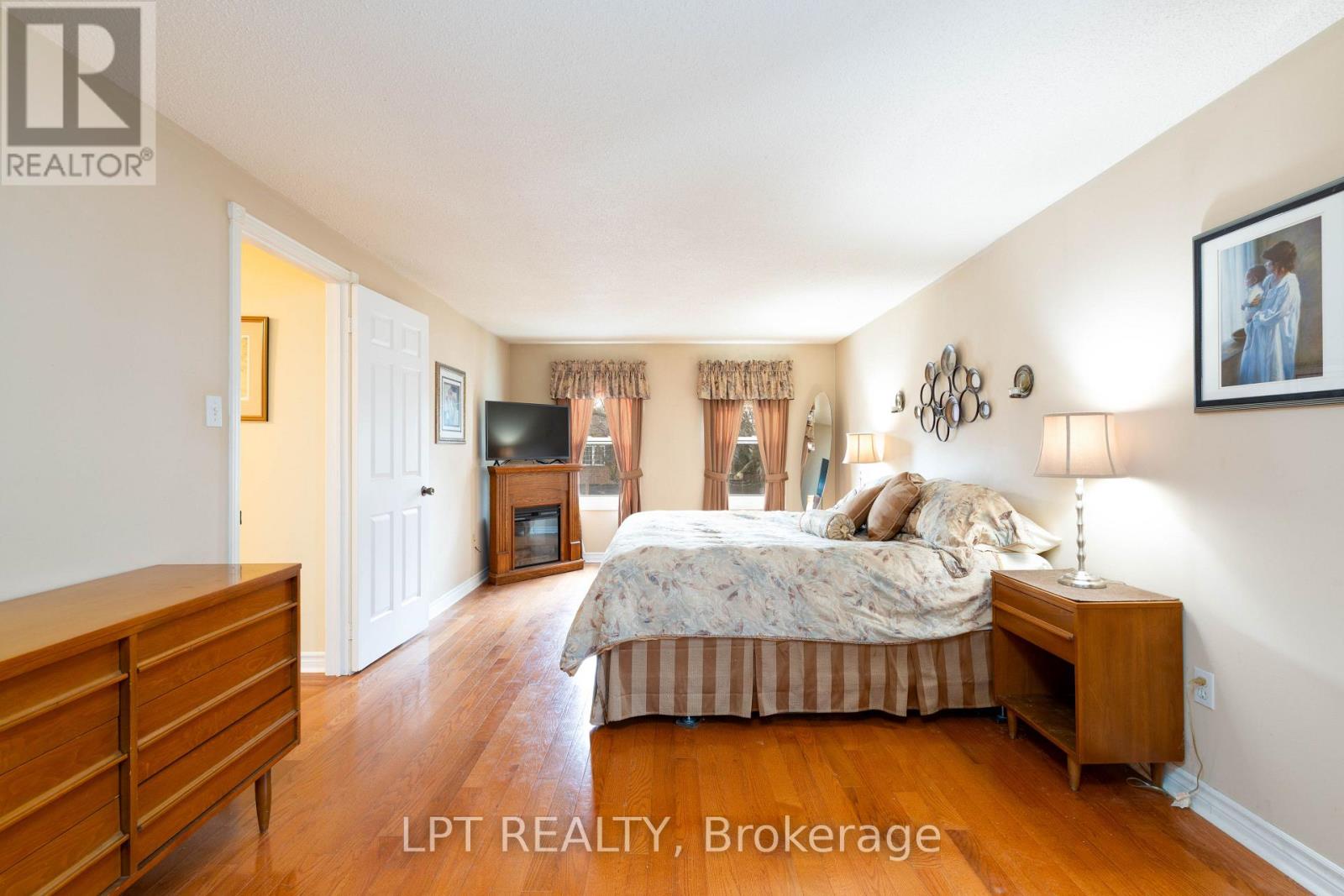 54 Meyer Circle, Markham, Ontario  L3P 4C4 - Photo 15 - N12963014