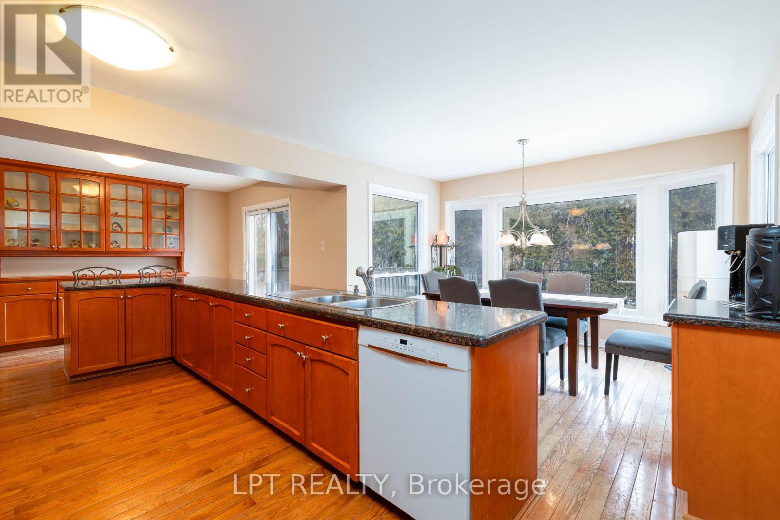 54 Meyer Circle, Markham, Ontario  L3P 4C4 - Photo 9 - N12963014