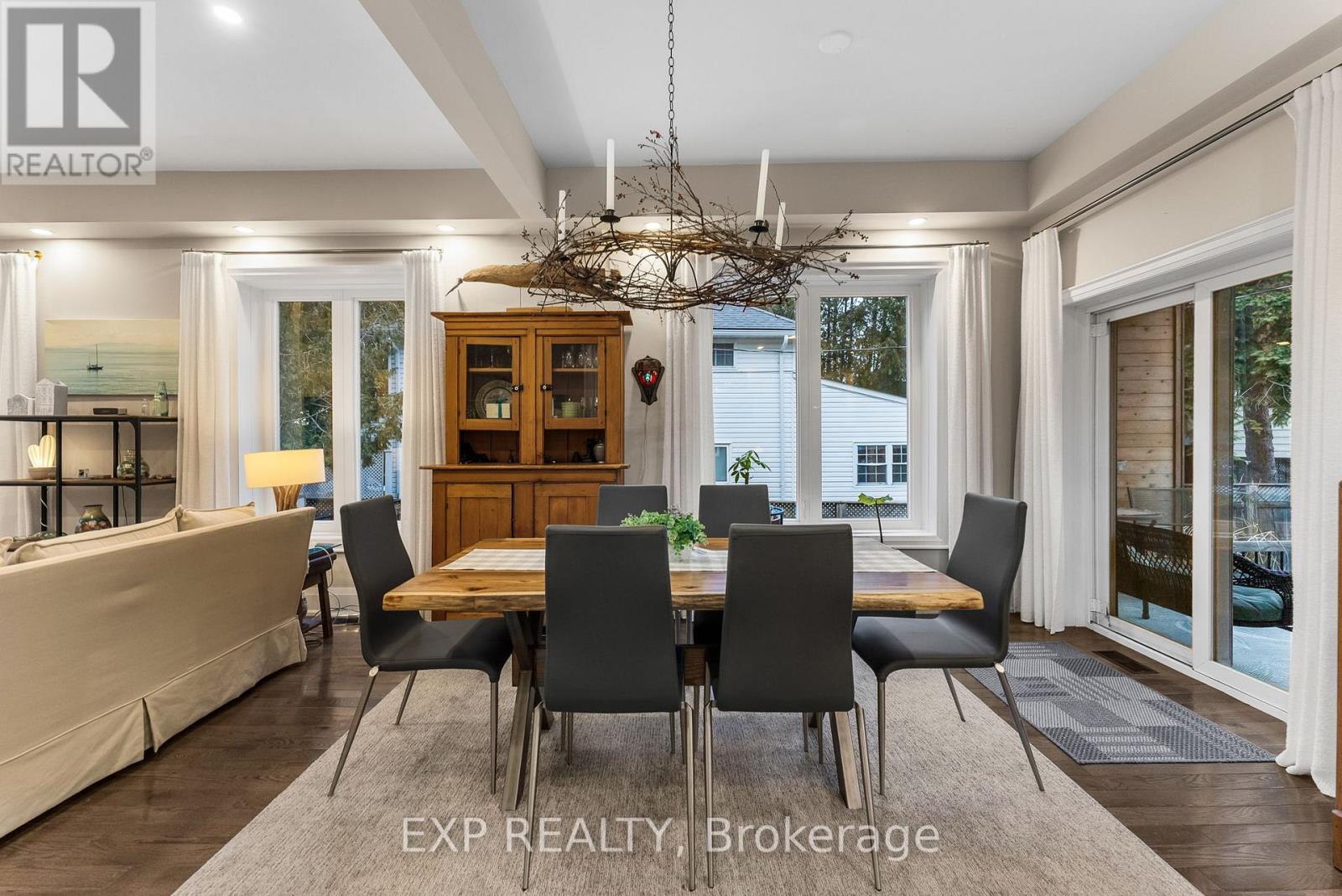 12 Frankfort Grove, Georgina, Ontario  L0E 1L0 - Photo 12 - N12963036