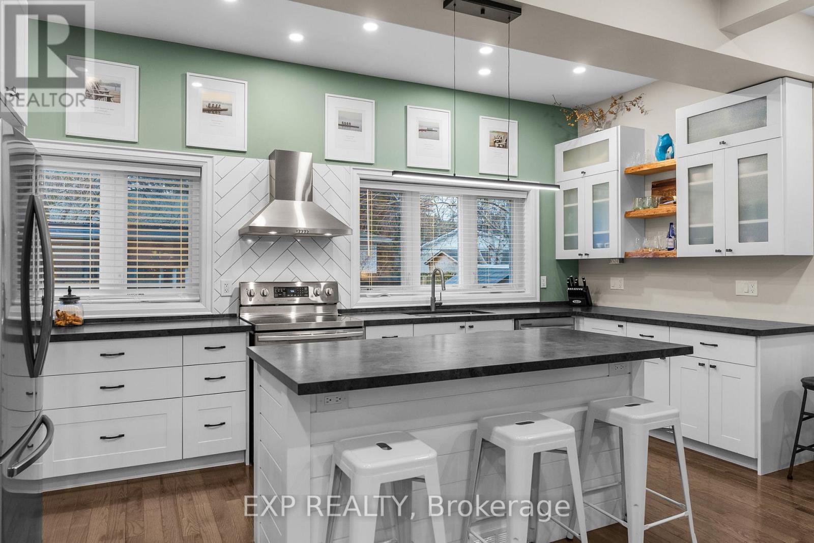 12 Frankfort Grove, Georgina, Ontario  L0E 1L0 - Photo 15 - N12963036