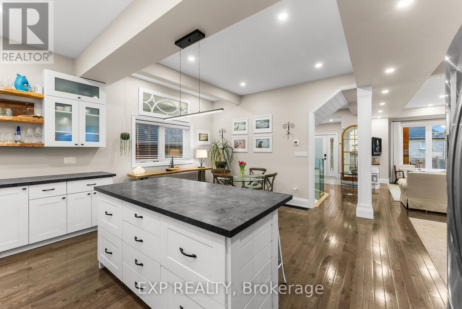 12 Frankfort Grove, Georgina, Ontario  L0E 1L0 - Photo 16 - N12963036