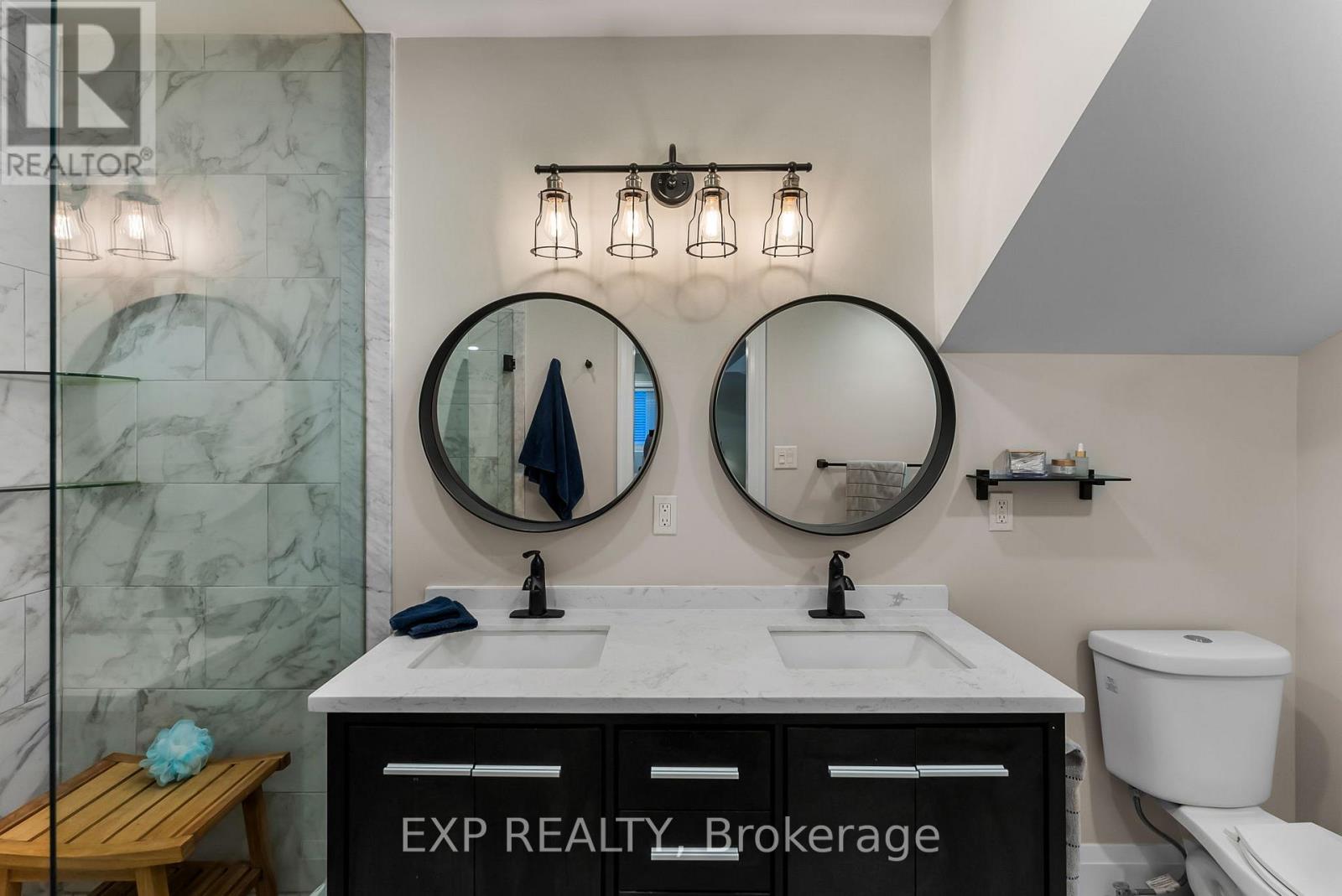 12 Frankfort Grove, Georgina, Ontario  L0E 1L0 - Photo 25 - N12963036