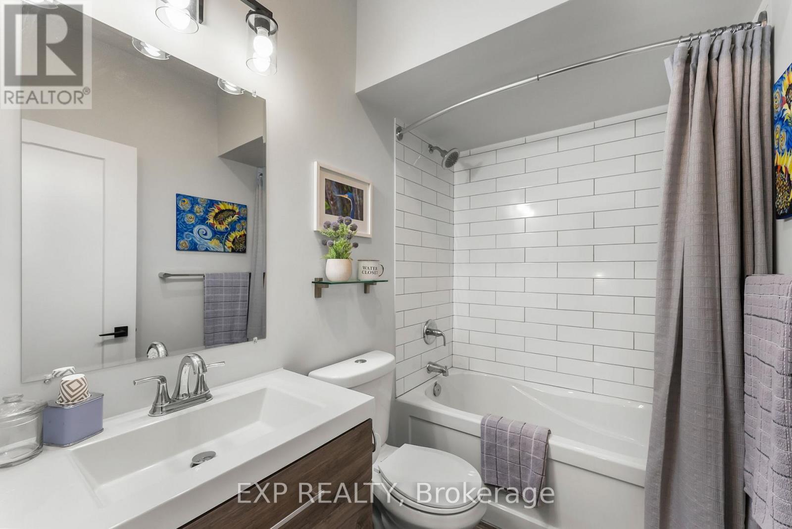 12 Frankfort Grove, Georgina, Ontario  L0E 1L0 - Photo 29 - N12963036