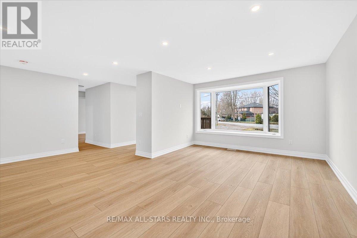 501 Lake Drive S, Georgina, Ontario  L4P 1R8 - Photo 22 - N12963062