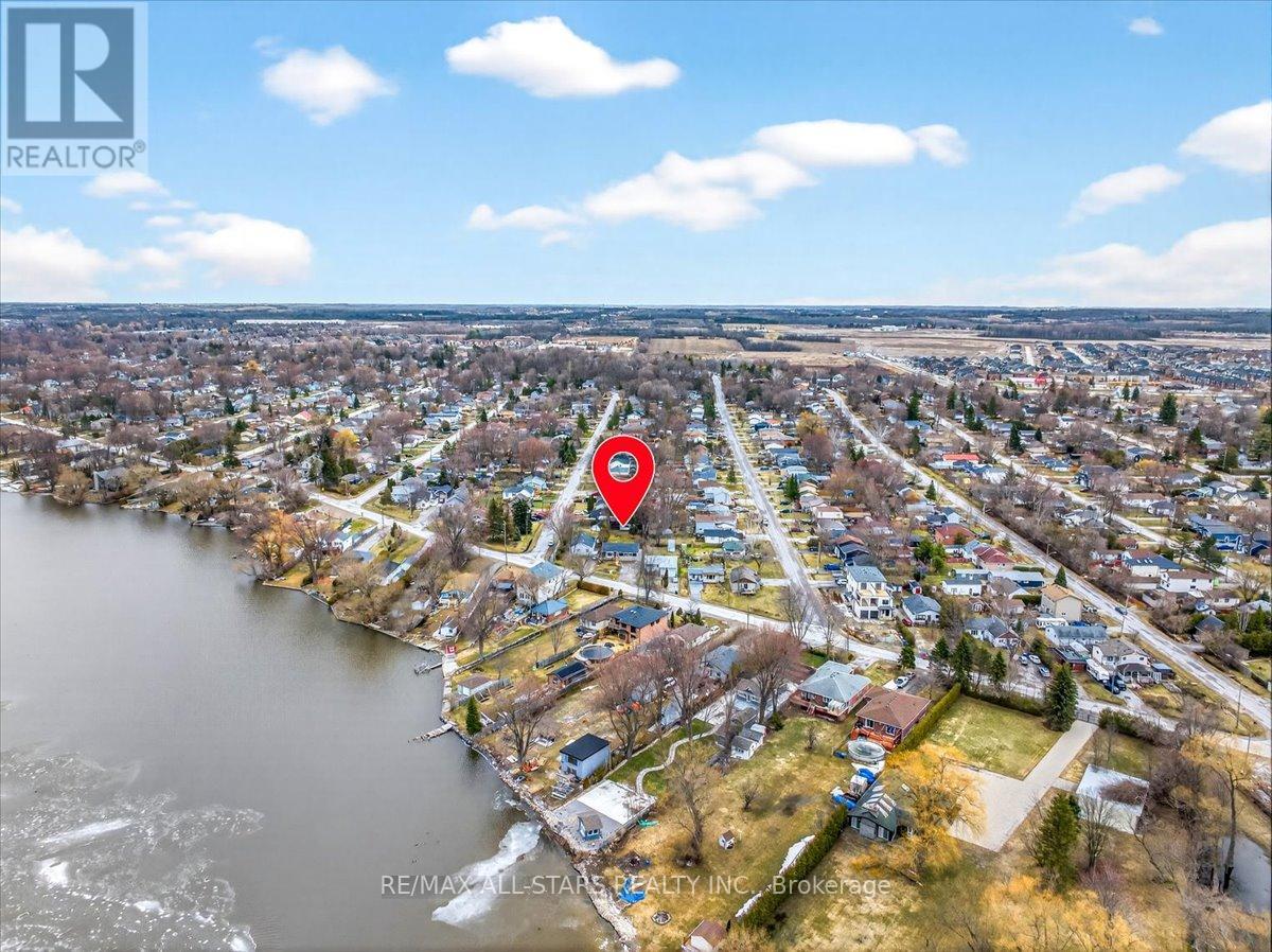 501 Lake Drive S, Georgina, Ontario  L4P 1R8 - Photo 3 - N12963062